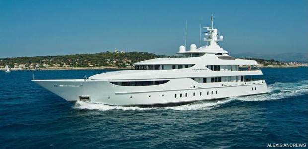 60m Lürssen M/Y Oasis underway